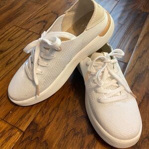 Women's White Canvas Sneakers